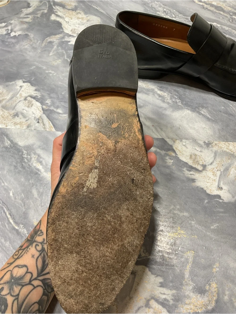 Gucci Black Leather Slip-On Loafers size 7